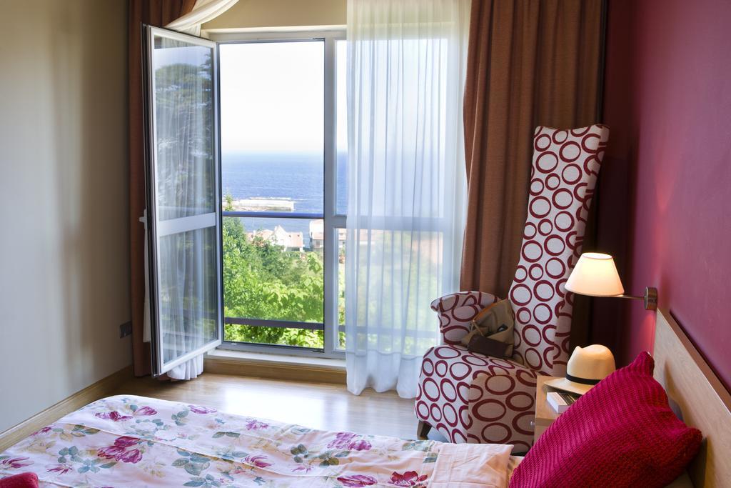 Apartamentos Mar Комилас Екстериор снимка