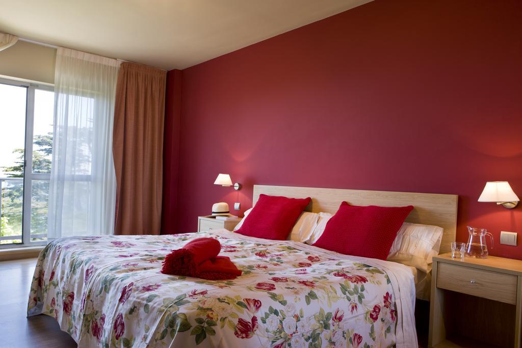 Apartamentos Mar Комилас Екстериор снимка