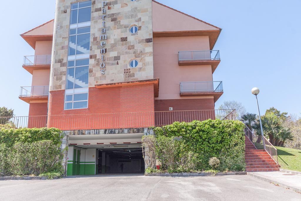 Apartamentos Mar Комилас Екстериор снимка